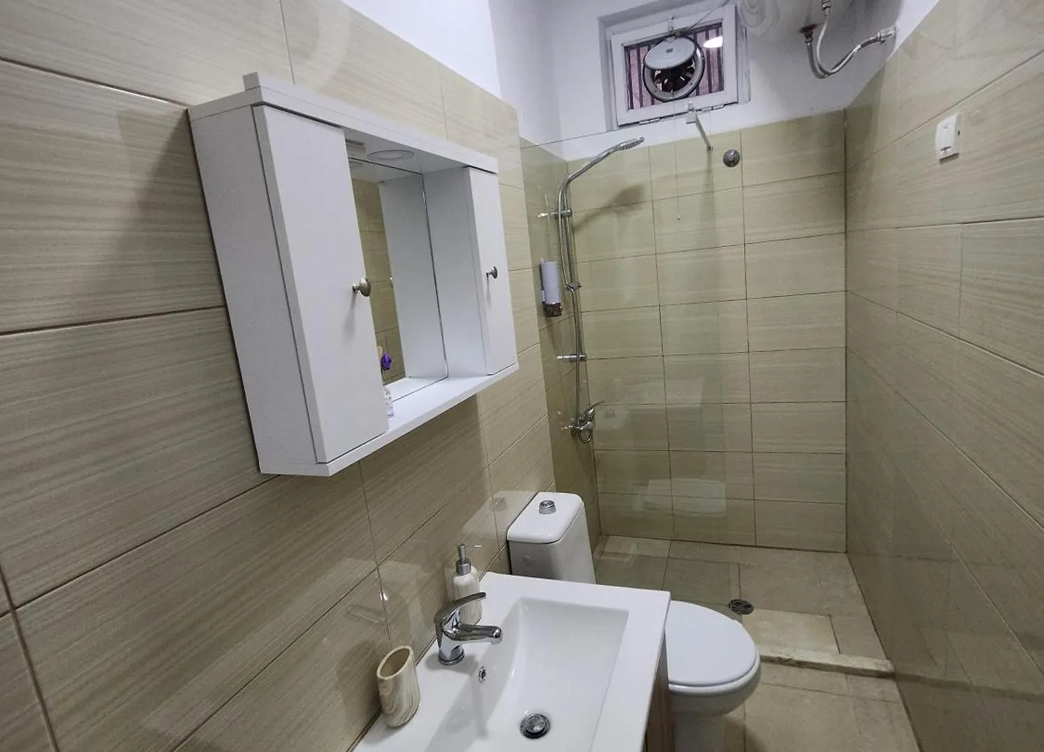 Nevi Apartment Tirana